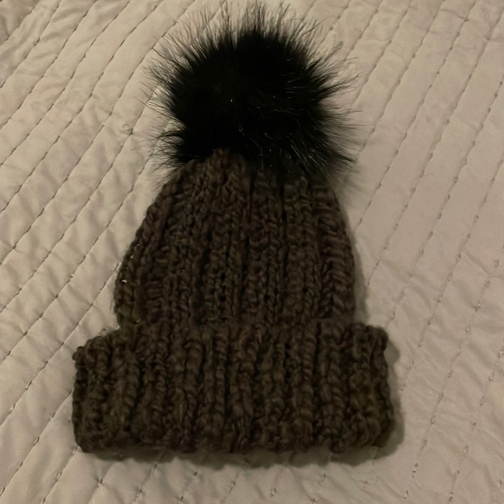 Chunky hand knitted hat with Pom